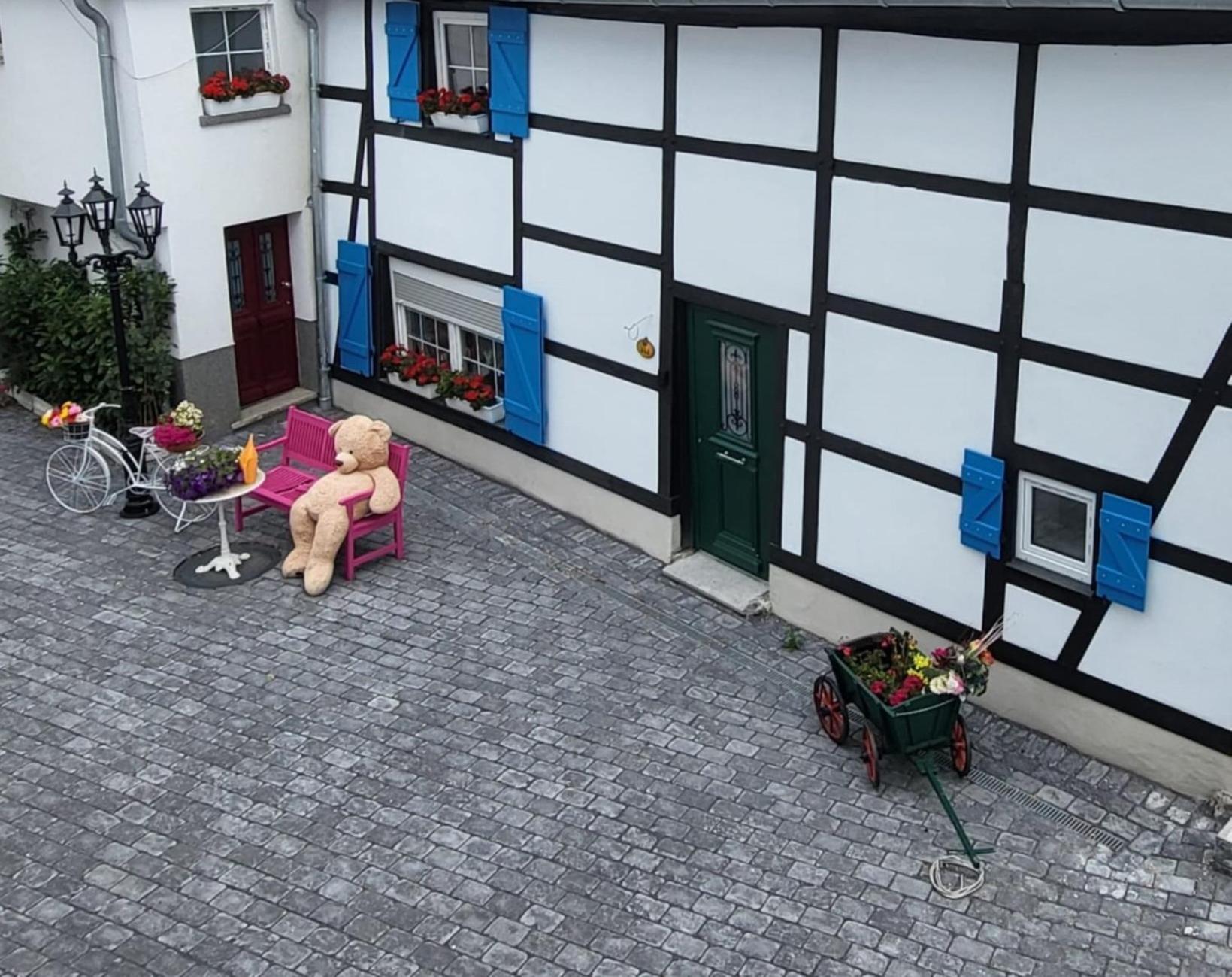 Ny-Golden Apartments-Dortmund Airport Ngoại thất bức ảnh